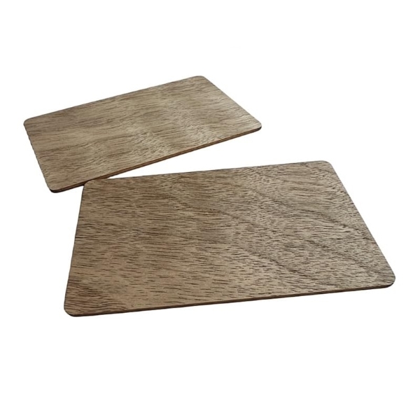 Billede af NTAG 215 "Plastkort" i træ materiale med RFID 13,56 MHz chip. 70102152